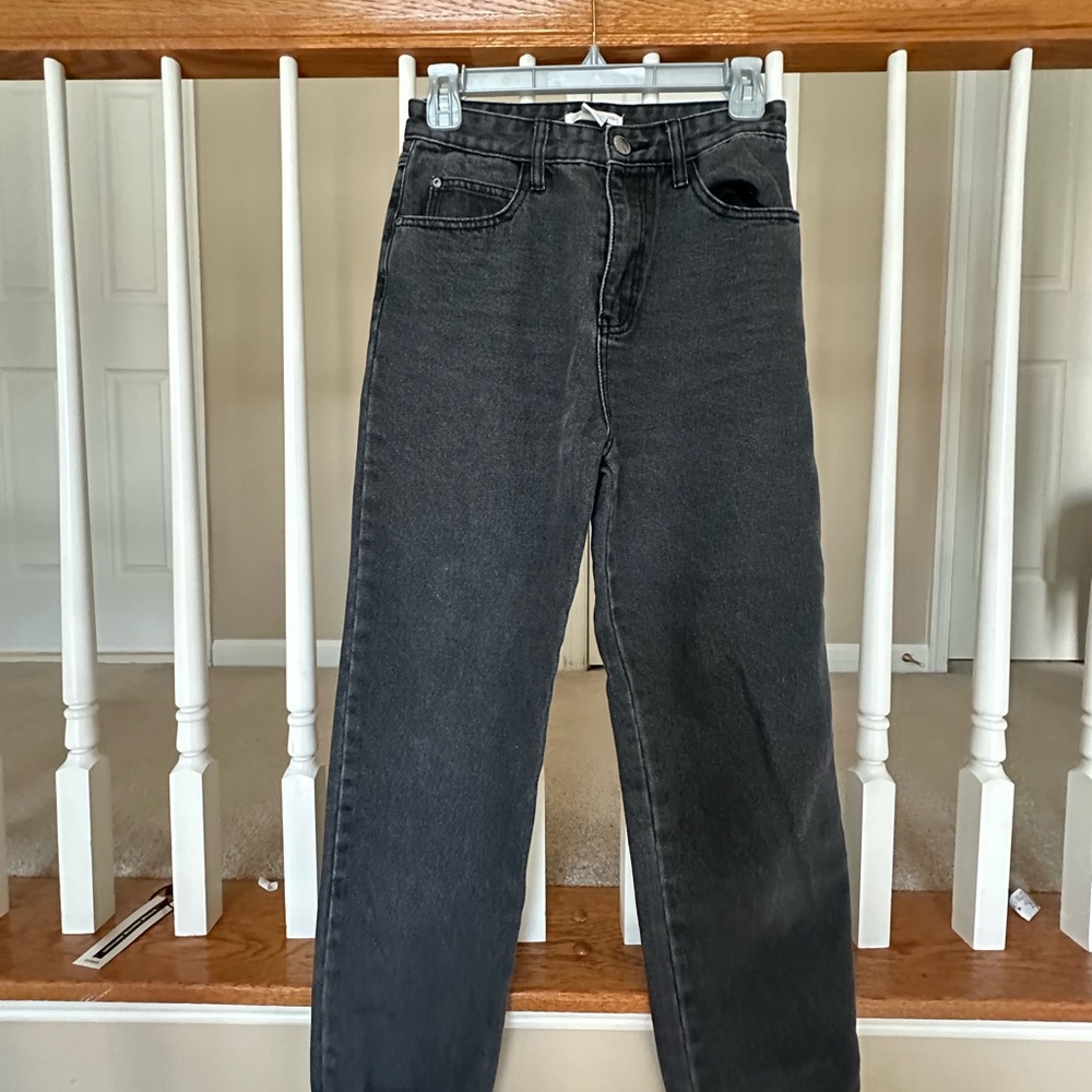 Women’s Black Straight-Leg Jeans